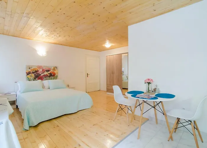 Saint Mary 아파트 *