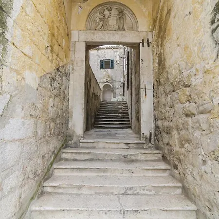 Saint Mary Apartment *